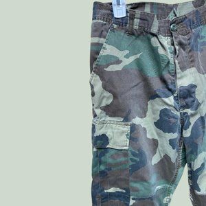 Camo Pants - Size Medium - Vintage!